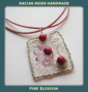 medalion pink