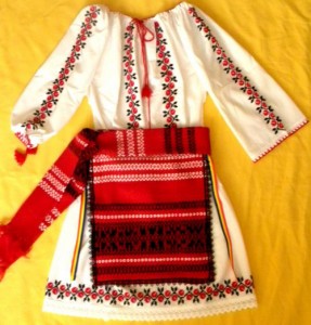 costum popular