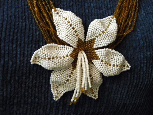 colier floare